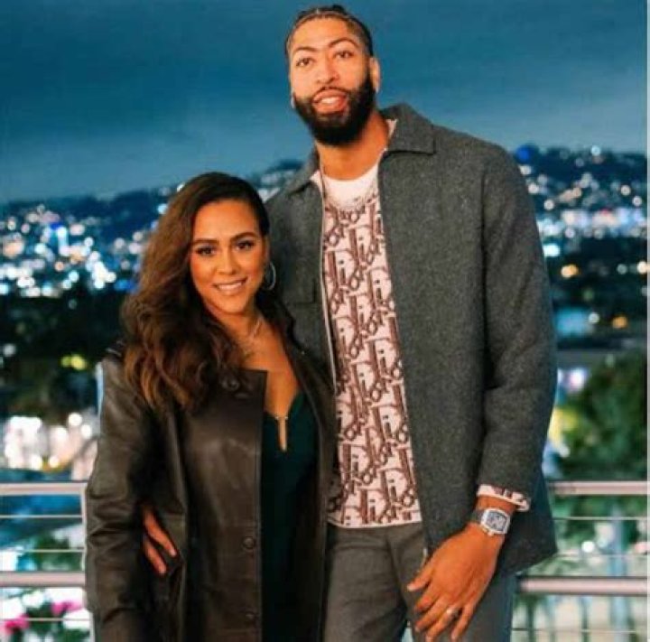 A Deep Dive Into The Parents Of Anthony Davis