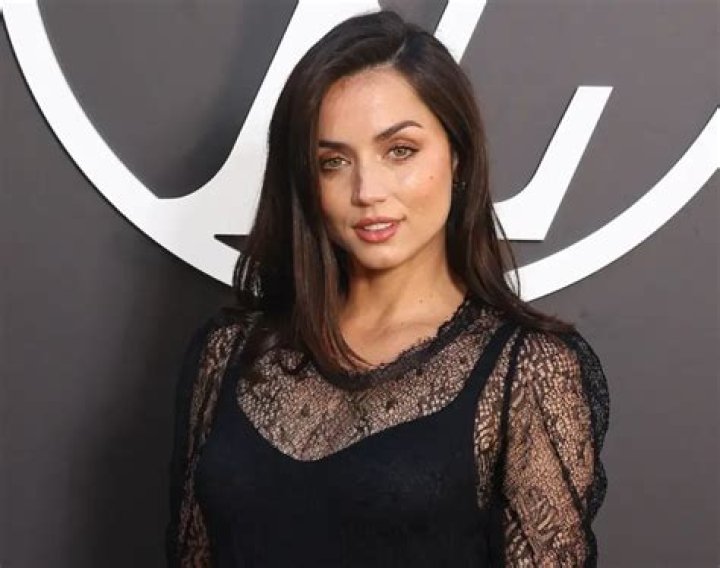 Ana De Armas Height Revealed