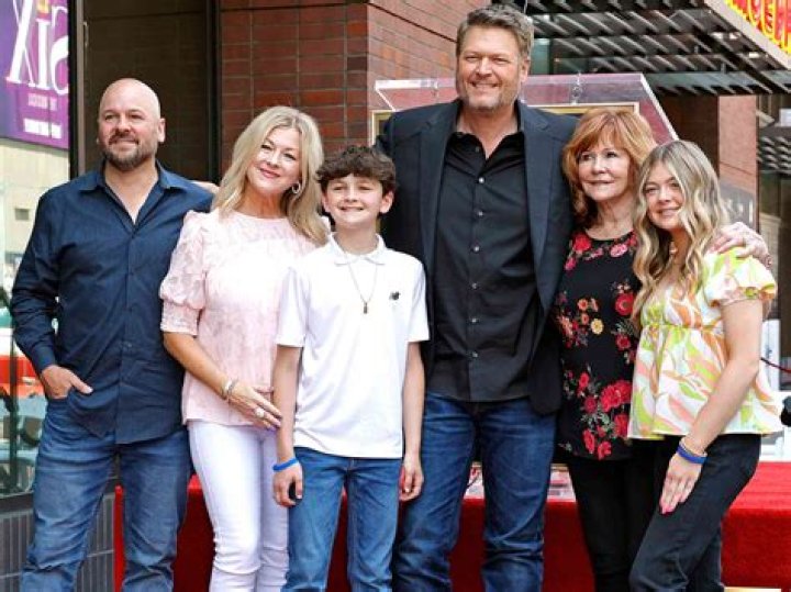 Blake Shelton's Family: A Comprehensive Guide