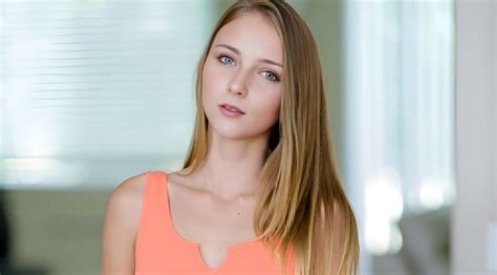 Discover Her Latest Adventures And Style