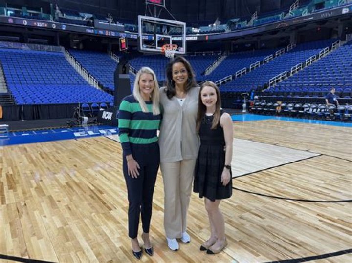 Discover The Enduring Love Story Of Carolyn Peck And James Cromwell