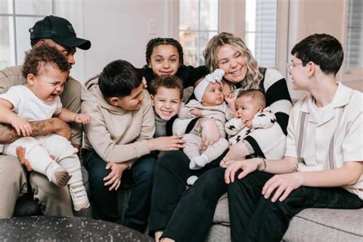 Discover Who Are Erykah's Baby Daddies and Her Unique Approach to Motherhood