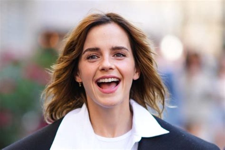 Does Emma Watson Still Wear Dentures? Unpacking a Persistent Celebrity Rumor