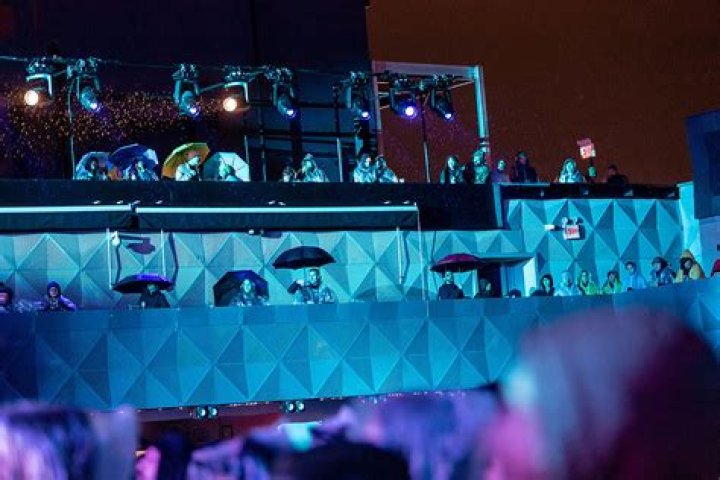 Does the Brooklyn Mirage Have Food? Your Guide to Eating at the Venue