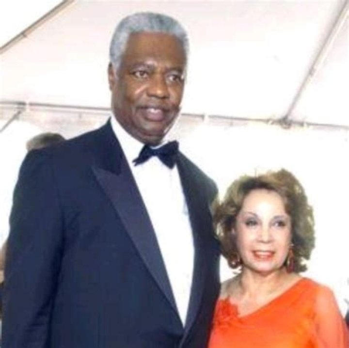 Fakta Menakjubkan Yvonne Crittenden, Istri Oscar Robertson