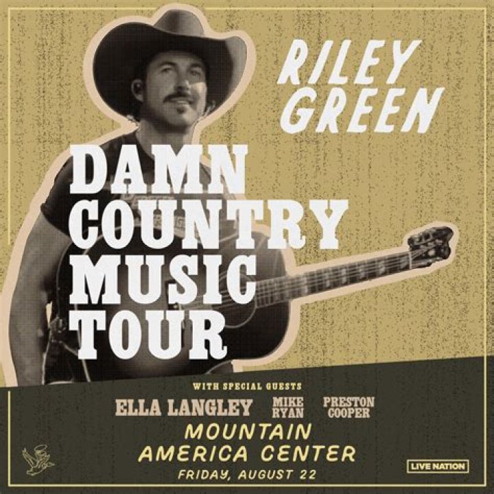 Finding Your Spot: The Riley Green Concert Experience