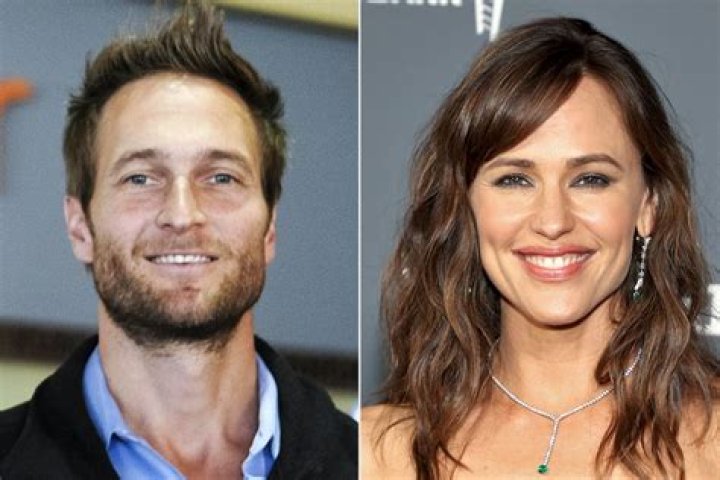 How Long Did Nikki and John Date? Unpacking a Public Relationship