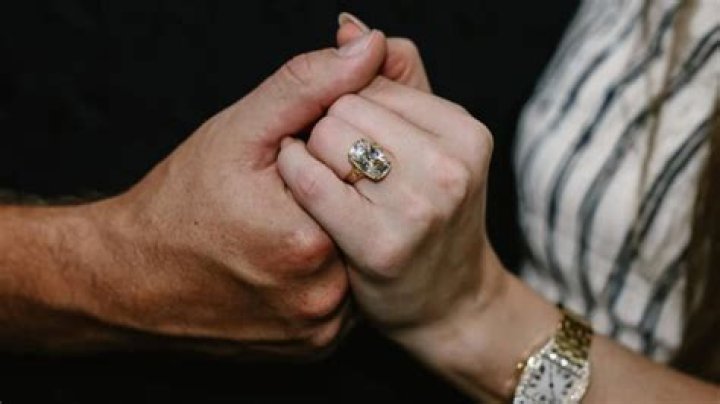 How Much Is Paris Hilton's Ring Worth? Unpacking the Sparkle