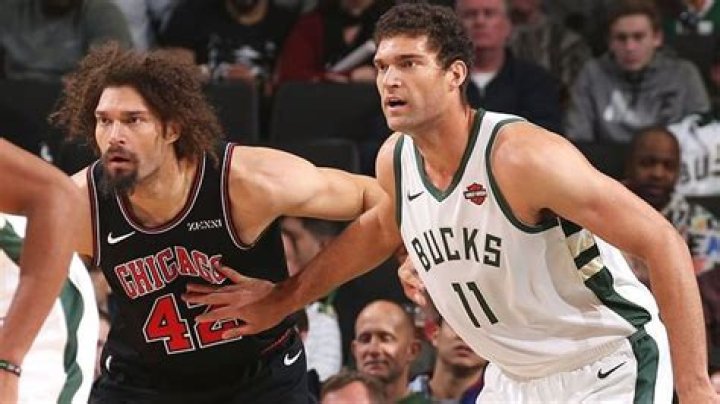 How Tall Are the Lopez Twins? Unpacking the Stature of NBA's Notable Duo