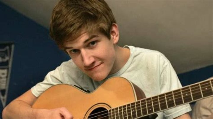 Is Bo Burnham Alive Or Dead?