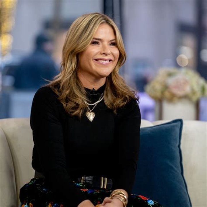 Jenna Bush Hager's Praise For Laura Bush's Fashion Choice