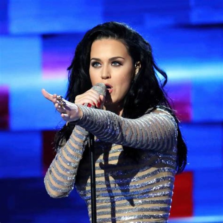 Katy Perry's Surprise Dance For Orlando Bloom