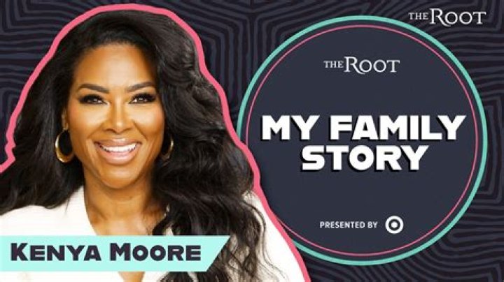 Kenya Moore's Throwback Photo Reveals The Unbreakable Sibling Bond