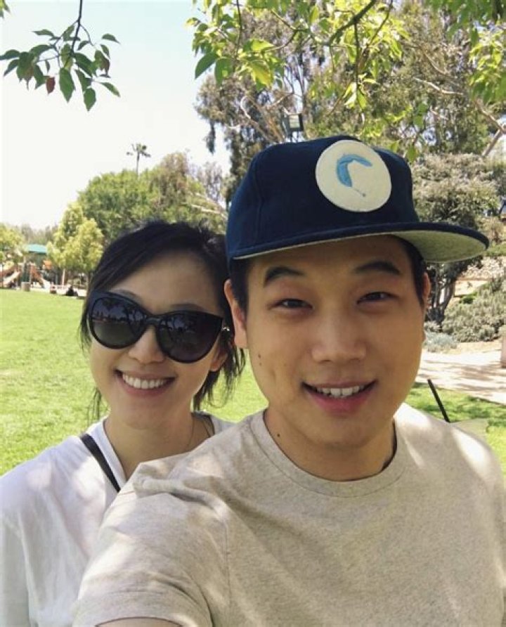 Ki Hong Lee Relationships: Discoveries And Insights