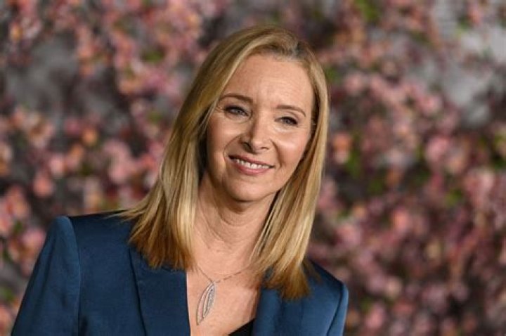 Lisa Kudrow Net Worth: Uncovering the Fortune of a Beloved Star