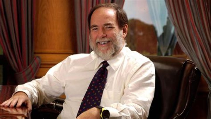 Nicky Oppenheimer's Diamond Legacy And Philanthropic Vision