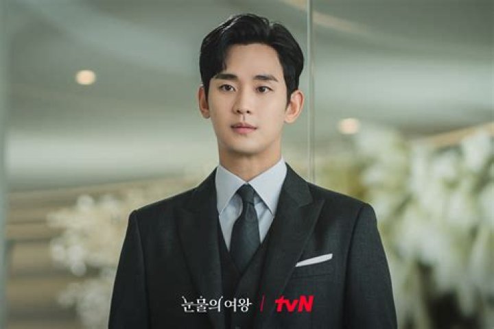 The Fascinating Height Of Kim Soo Hyun: How It Influences His Stardom