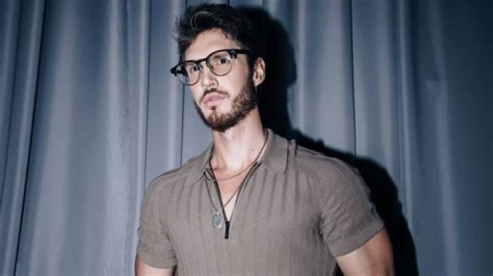 Unraveling The Secrets Of A Hollywood Icon