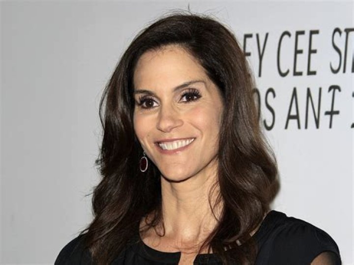 Unveiling Jami Gertz's Net Worth: Discoveries And Insights