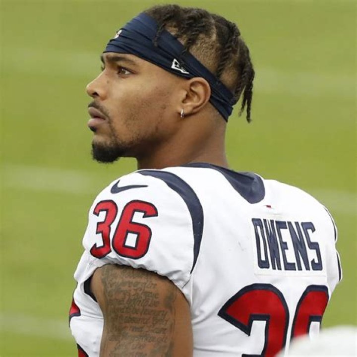 Unveiling Jonathan Owens' Salary: Surprises And Key Insights