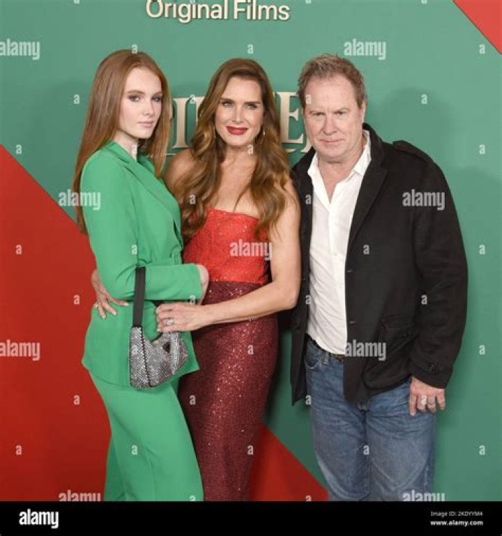 Unveiling The Captivating World Of Rowan Francis Henchy's Brooke Shields Photographs