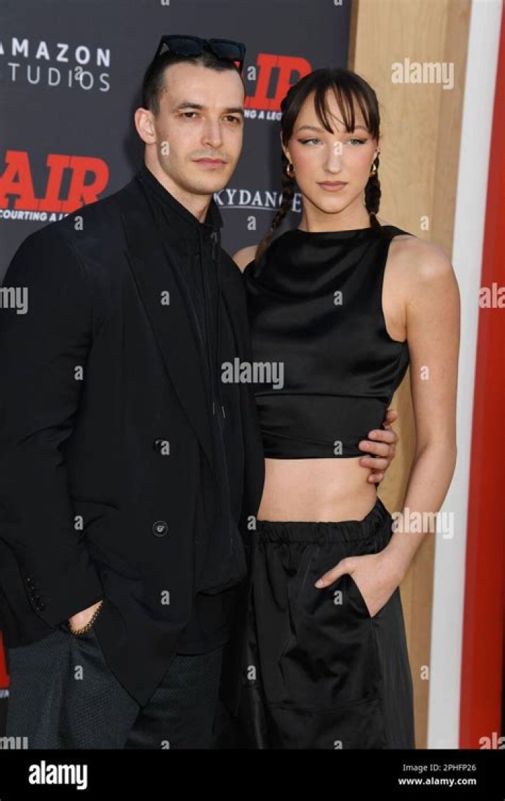 Unveiling The Secrets: Bryan Pearn's Height Explored