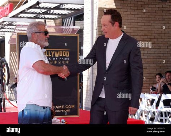 Unveiling The Secrets: Mel Gibson's Height Unraveled