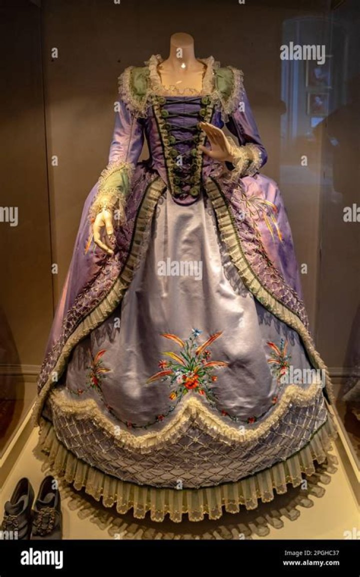 Unveiling The Timeless Allure Of "Robby And Italia": A Journey Of Discovery