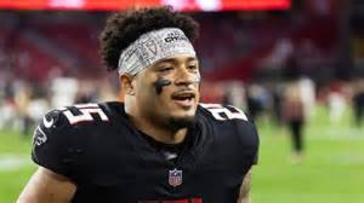 Unveiling Tyler Allgeier's Parental Pillars