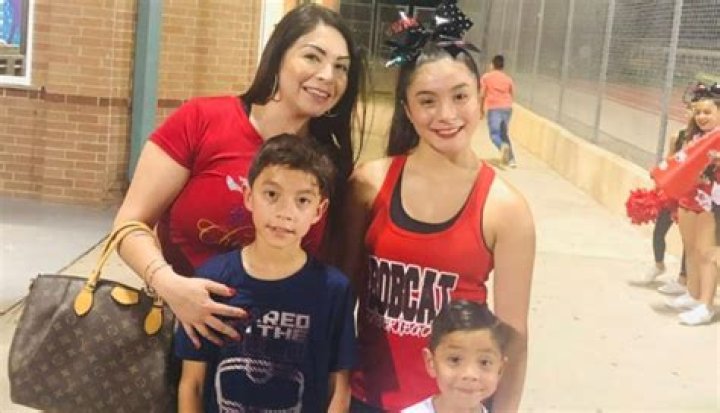 What Happened to Brianna's Son's Arm? Unpacking a Common Online Query