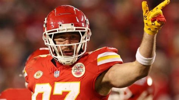 What is Travis Kelce's Salary? A Look at His Kansas City Chiefs Contract