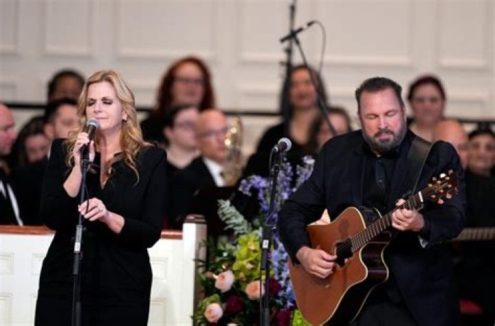 What Song Did Garth Brooks Sing at Carter's Funeral? Addressing the Rumors