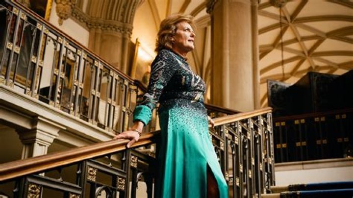 Which Female Musician Lives in a Castle? Uncovering Elara Vance's Royal Residence