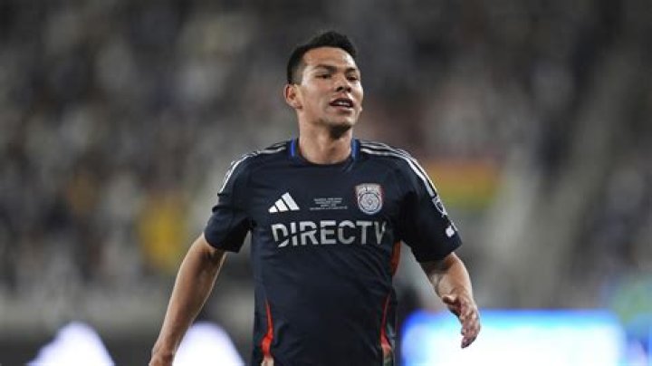 Who Is Hirving Lozano's Wife? - A Deep Dive