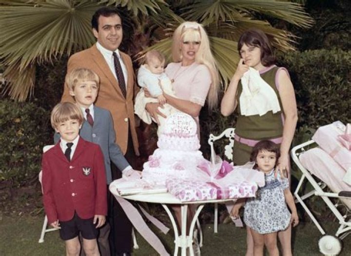 Who Raised Jayne Mansfield's Kids? Unraveling a Hollywood Story