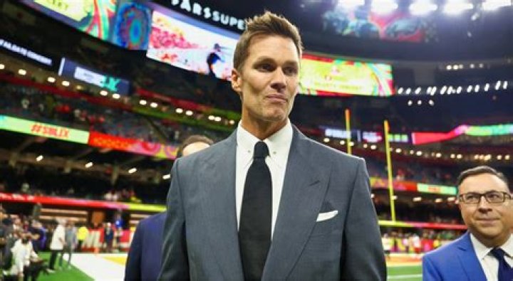Why Does Tom Brady Look Different? Fans and Experts Discuss His Super Bowl 2025 Appearance