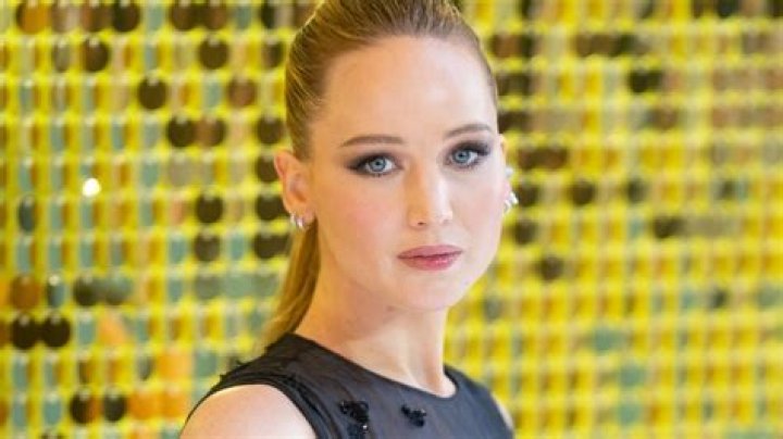 Why Doesn't Jennifer Lawrence Have Social Media? A Look at Her Choice